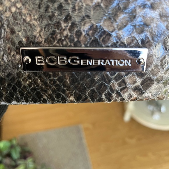 Multicolored tan/black BCBGeneration purse or case. NEVER USED - Picture 3 of 5